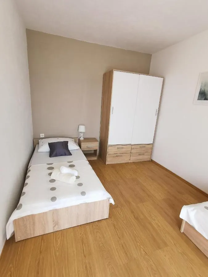 A4 Apartmani Kevic Kastela Apartment