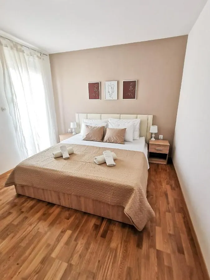 A4 Apartmani Kevic Kastela 0*,  Croatia