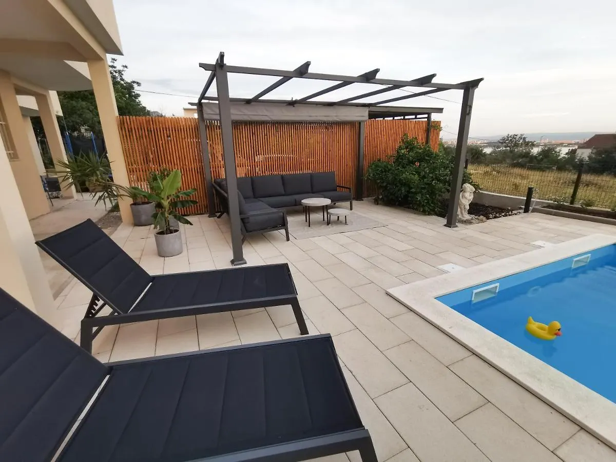 A4 Apartmani Kevic Kastela Apartment