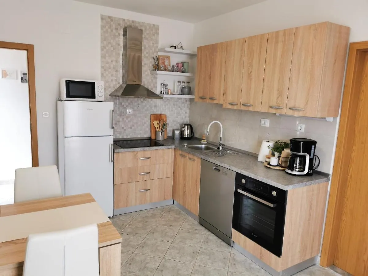 A4 Apartmani Kevic Kastela 0*,